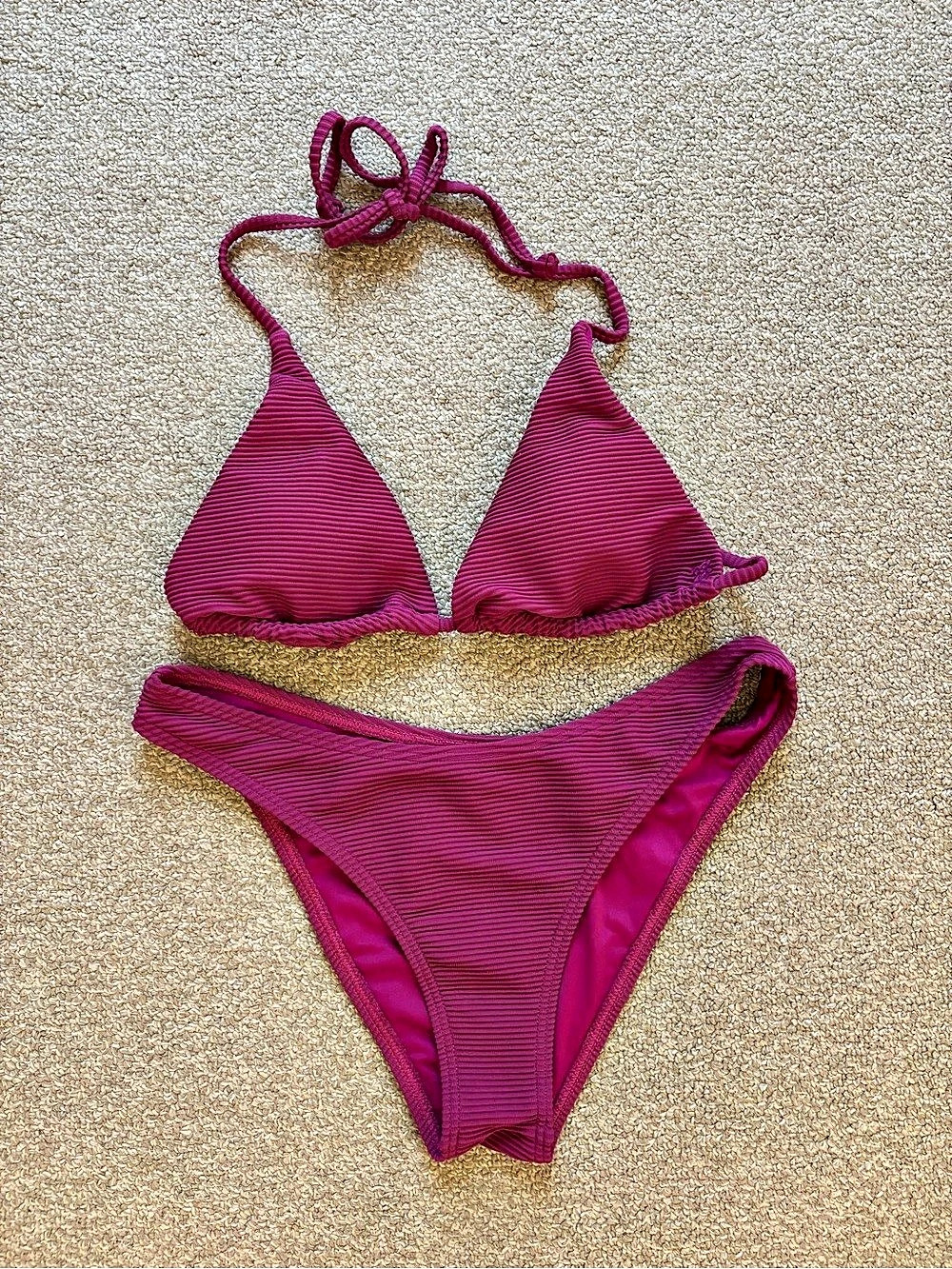 Billabong triangle bikini set. Purple